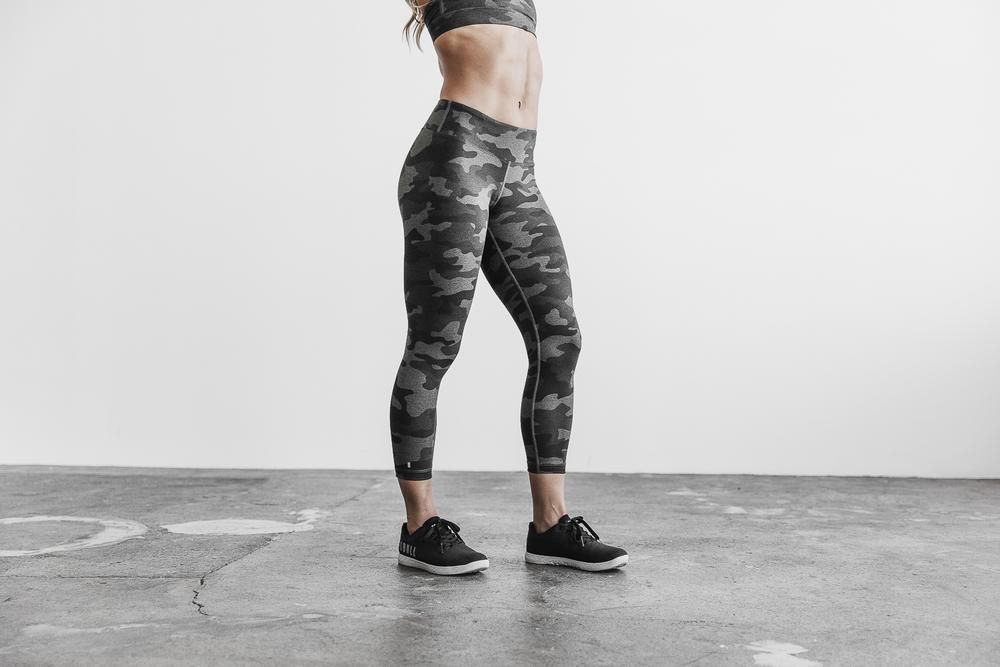 NOBULL Women's Mid-Rise Crop Tights - Charcoal Camo - Ireland (2571OPEHB)